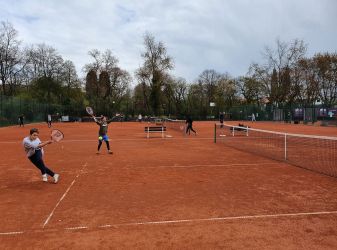 Tennis Klasse 7.jpg