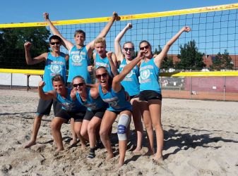 Beachvolleyballmannschaft 2017 Landessieger.jpg