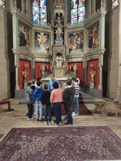Kirchenexkursion2.jpg