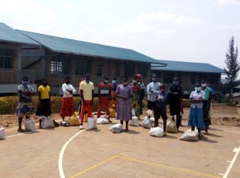 School feeding during Corona 1.jpg