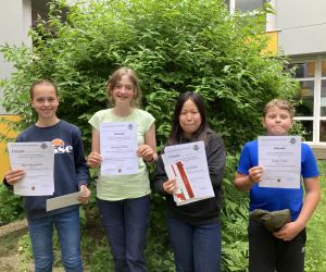 Mathe-Olympiade 2023 Nina, Hannah, Mia, Jesper.jpeg