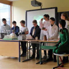 Forschungspräsentation Schwerdfische FLL 2018_19 (Schnitt).png